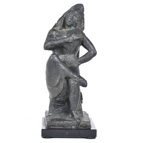 MANOLO HUGUÉ (1872 - 1945). ‘Female figure with a shawl and