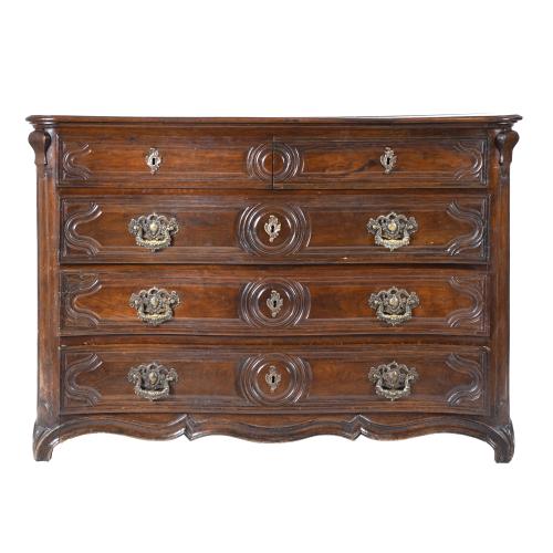 Catalan chest of drawers, from the Ampurdán region, third quarter of the 18th century.