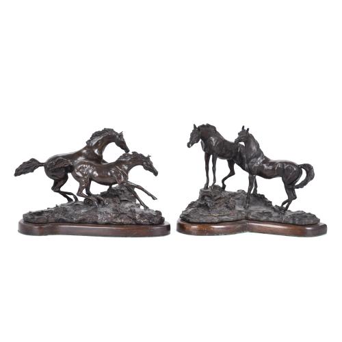Pair of groups of horses, 1983 - 1984.