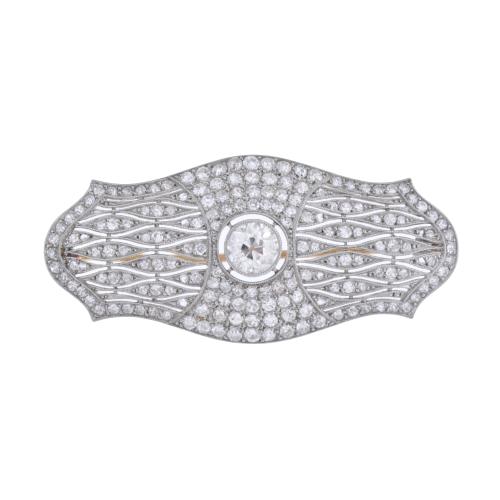 'Noucentista' diamonds brooch.