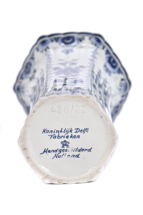 Flower vase in Delft porcelain, Holland, circa 1960 - 1970.