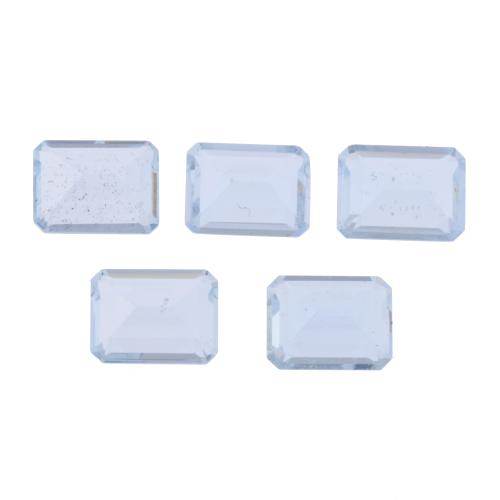 Lot of five unmounted aquamarines.