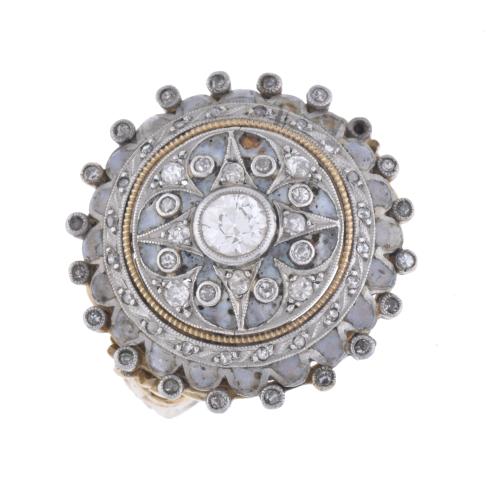 SUNYER. Diamonds rosette ring. Circa 1930.