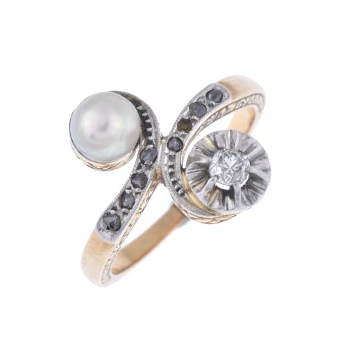 Belle Époque you and me ring with pearl and diamond.