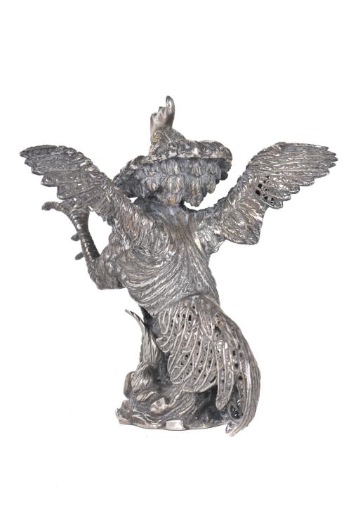 Gallo de pelea en plata, segunda mitad siglo XX.
