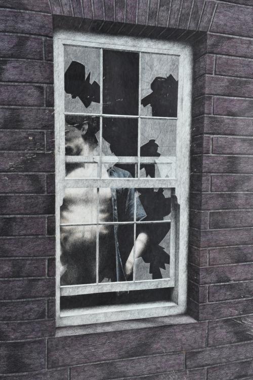 ROBERTO GONZÁLEZ FERNÁNDEZ (1948).  "Ventanas rotas y figur