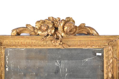 Espejo de pared estilo Carlos IV, siglo XIX. 