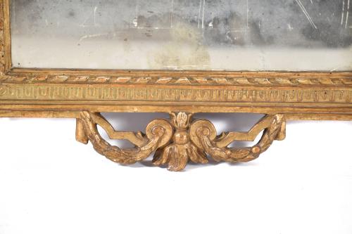 Espejo de pared estilo Carlos IV, siglo XIX. 