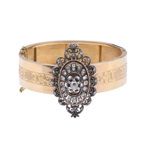 Pulsera isabelina y broche desmontable con diamantes.