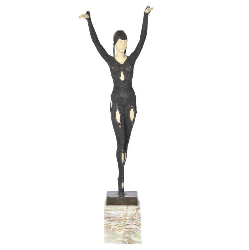 SIGUIENDO MODELOS DE DEMÉTRE CHIPARUS (1886-1947).  "Dourga".