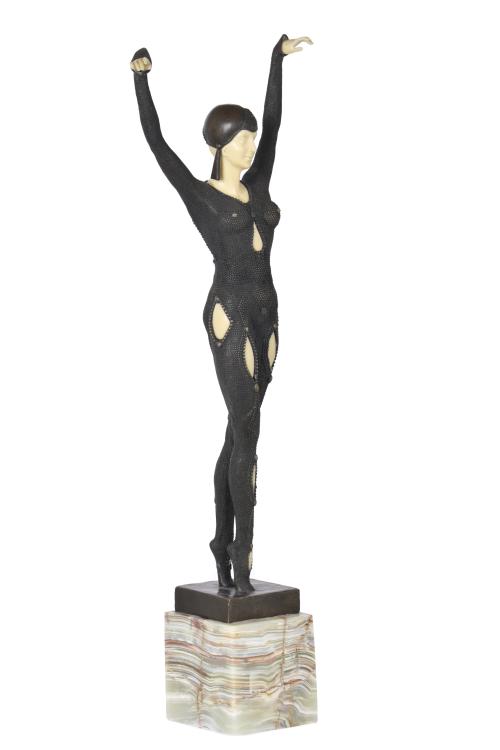 SIGUIENDO MODELOS DE DEMÉTRE CHIPARUS (1886-1947).  "Dourga