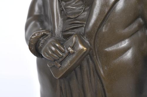 SIGUIENDO MODELOS DE FERNANDO BOTERO (1932 - 2023).  "Señor