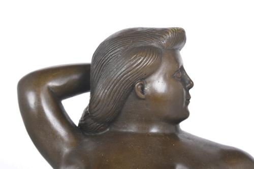 SIGUIENDO MODELOS DE FERNANDO BOTERO (1932 - 2023).  "Mujer