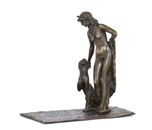 FUNDICIÓN FRANZ BERGMAN (1861 - 1936).  "Dama con pantera e
