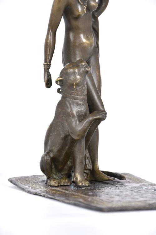 FUNDICIÓN FRANZ BERGMAN (1861 - 1936).  "Dama con pantera e