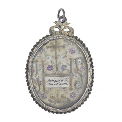 17TH CENTURY SPANISH SCHOOL. Reliquary pendant.