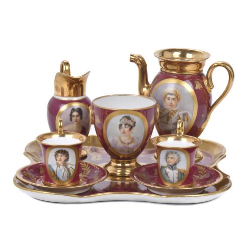 SIGUIENDO MODELOS DE SÈVRES.  Tu y Yo en porcelana francesa, siglo XX.