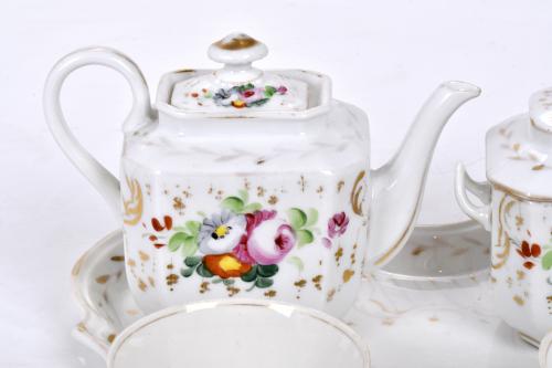 Tu y Yo en porcelana alemana, siglo XX. 