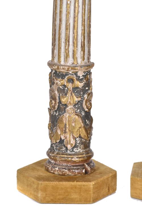Pareja de pequeñas columnas Barrocas, siglo XVII. 