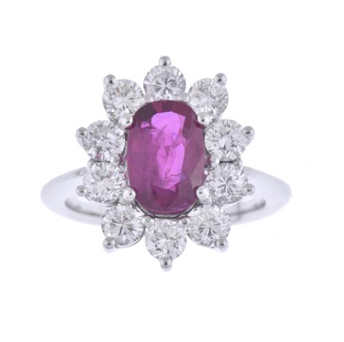 Ring with ruby and diamonds rosette.