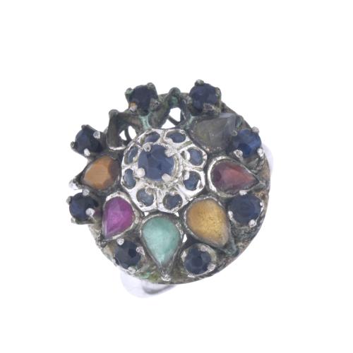 Ring with coloured semi-precious stones. Thai princess style.