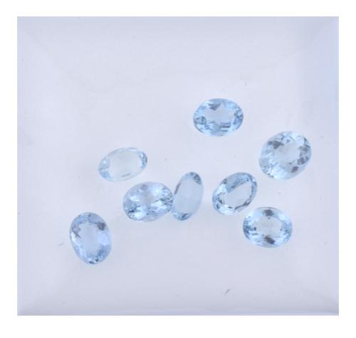 Set of 8 unmounted aquamarines of 11.35 ct. total.