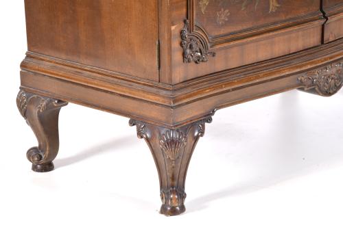 Mueble bar historicista, med. siglo XX. 
