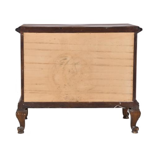 Mueble bar historicista, med. siglo XX. 
