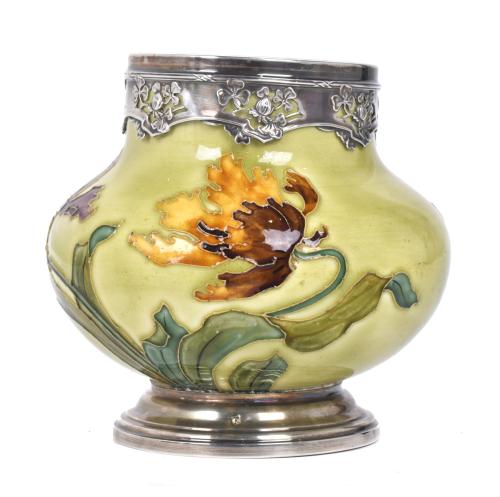 PAUL MILET (1838 - 1911). Pequeño jarrón Art Nouveau, 1911 - 1929. 