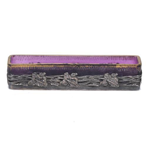 Pequeña caja de tocador Art Nouveau, circa 1900.