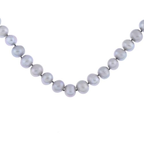 Collar de perlas de río grises barrocas.