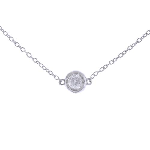 Diamonds choker.