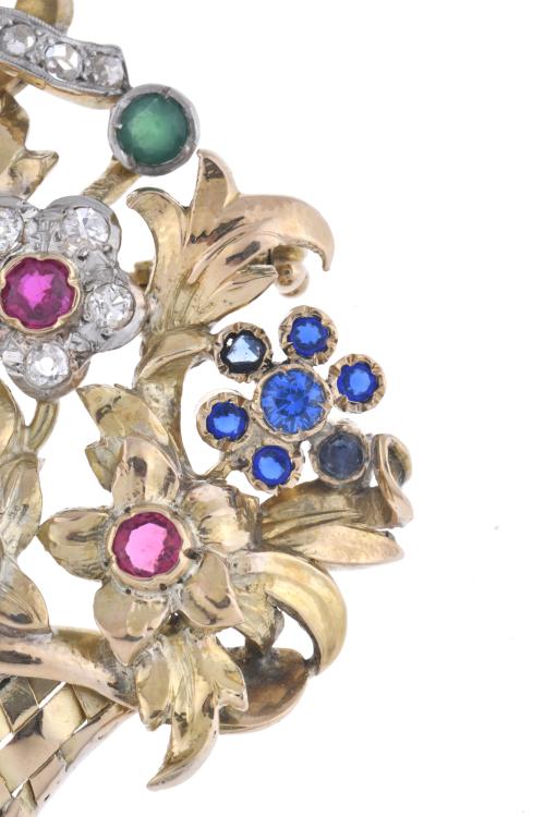 Broche en forma de cesta con flores, con diamantes y pedrer