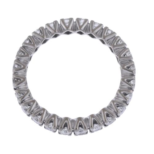 Alianza completa de diamantes.
