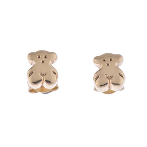 Bear-shaped earrings.