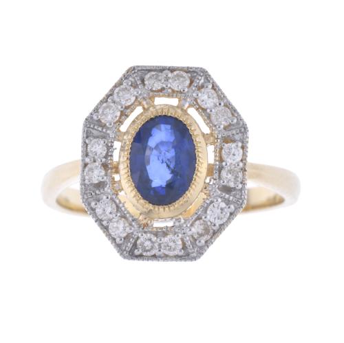 Anillo con zafiro y diamantes.