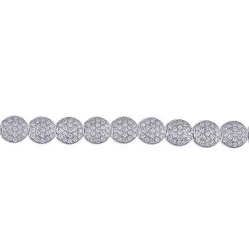 Bracelet with diamonds pavé.