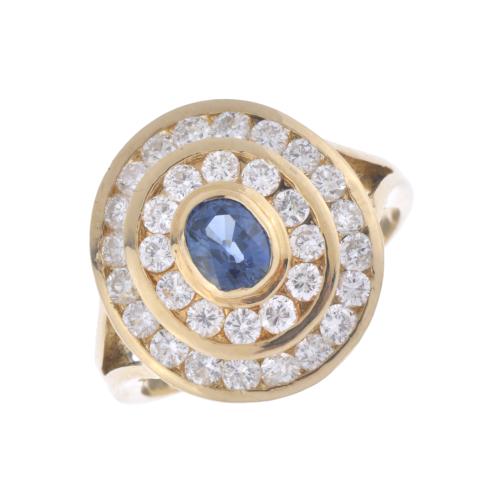 Ring with sapphire and double diamonds rosette.