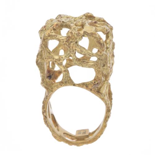 Ring with filigree structure.