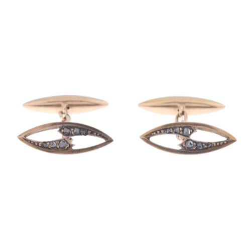Belle Époque diamonds cufflinks.