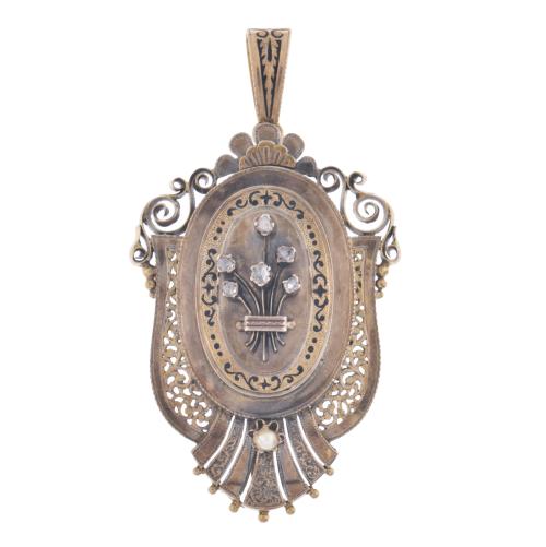 Elizabethan pendant brooch with diamonds.