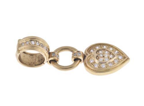 Colgante en forma de corazón con diamantes. Joyería Rosa Bi