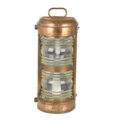 Farol de barco, med. siglo XX. 