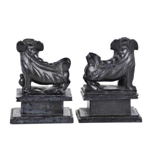 ESCUELA CHINA, PRIMERA MITAD SIGLO XX.  Pareja de Leones de