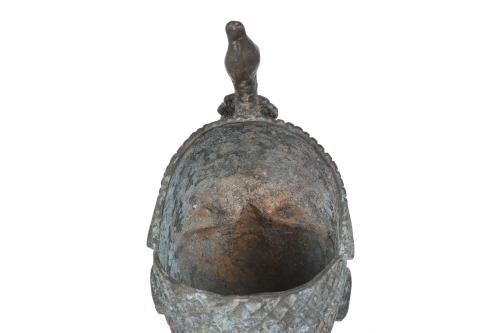 ESCUELA AFRICANA, SIGLO XX.   Cabeza en bronce de Benin, Ni