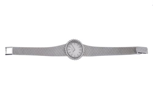 LONGINES. Reloj - joya en oro blanco y diamantes.