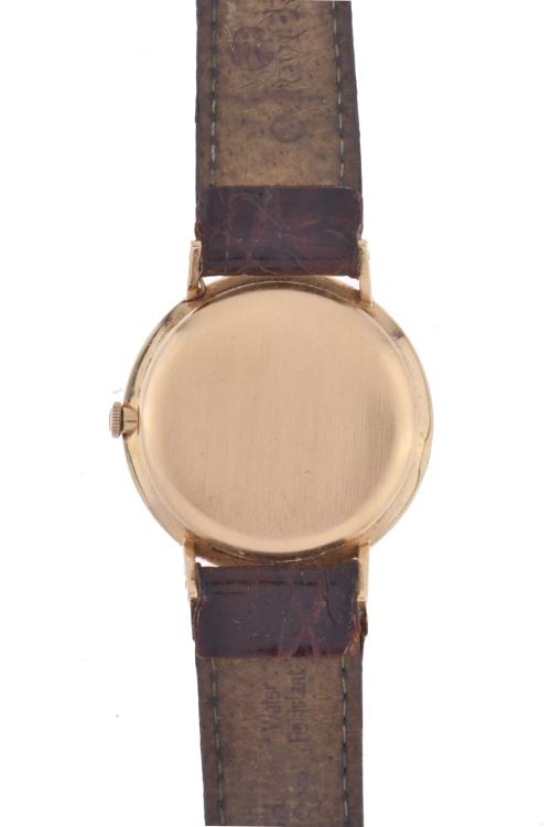 UNIVERSAL GENEVE. Reloj de pulsera.