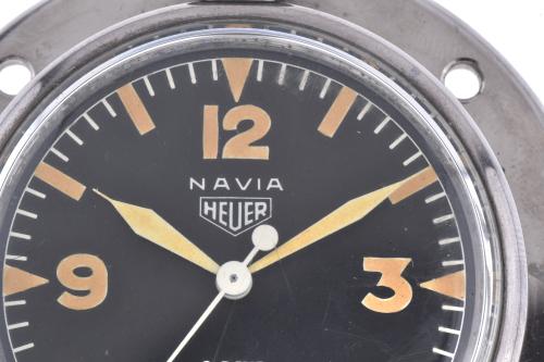 NAVIA HEUER. Reloj de automóvil, circa 1960.