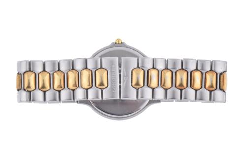 LONGINES. Conquest.  Reloj de pulsera.