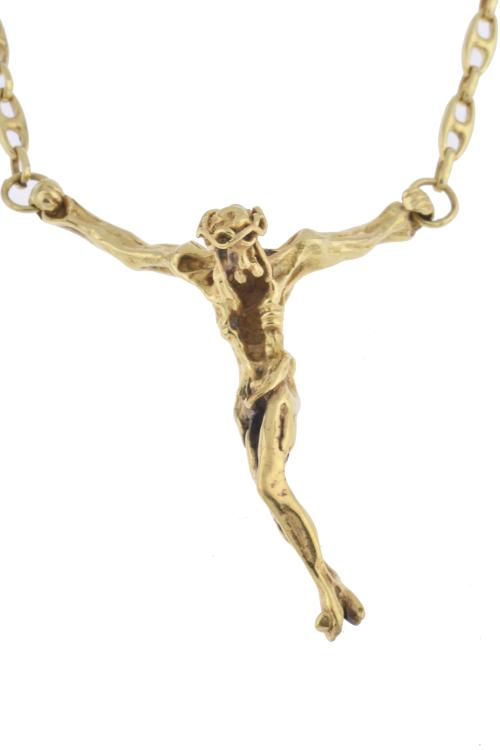 Colgante en forma de Cristo y cadena de eslabones.